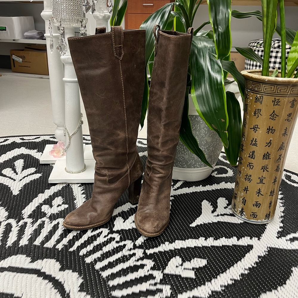 Banana Republic brown leather heel boots